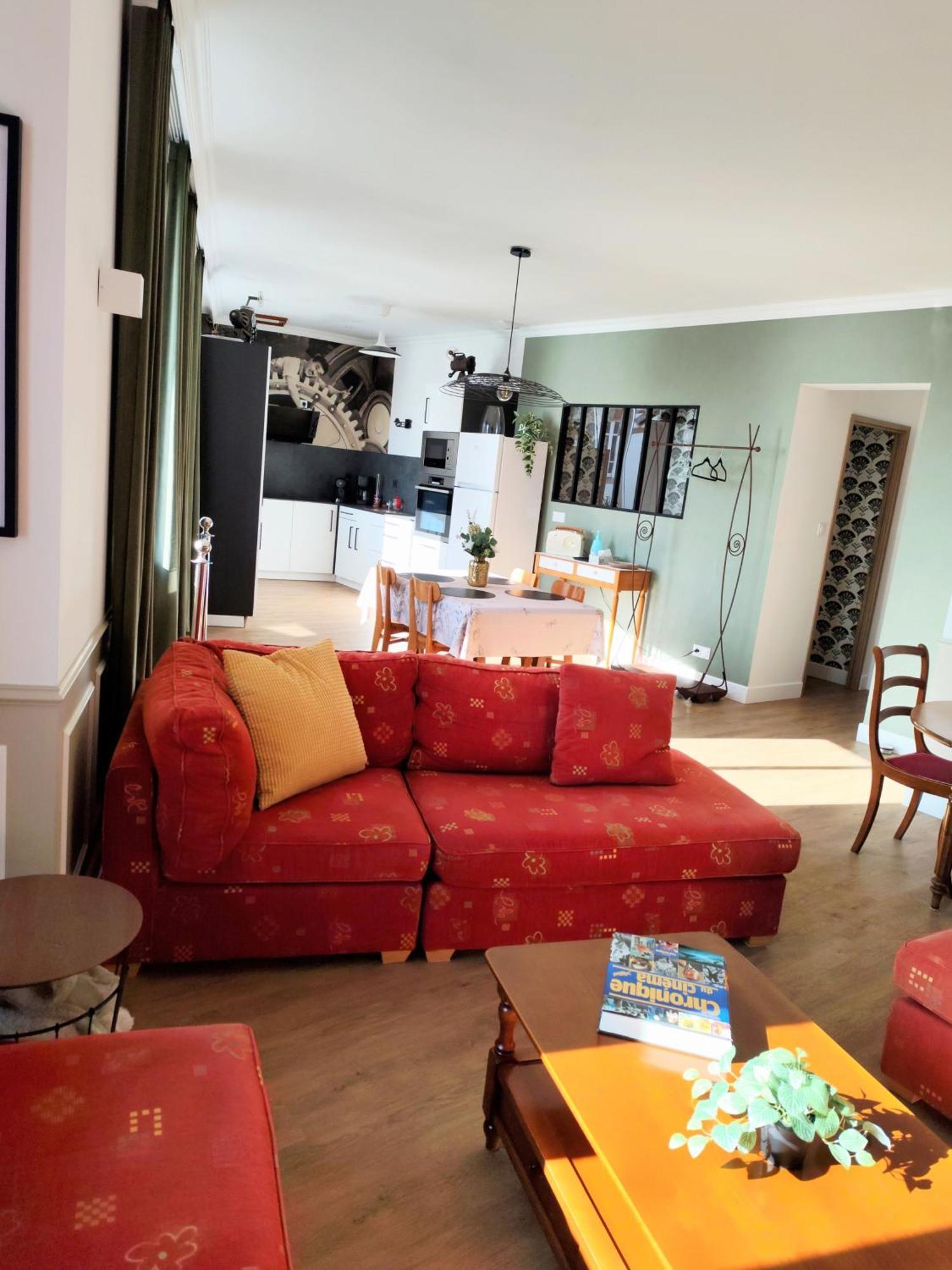 Le Familia Apartment Guer Ngoại thất bức ảnh